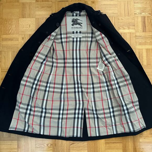 Burberry Sandringham long trench coat women Small *Missing Belt* - Picture 6 of 13